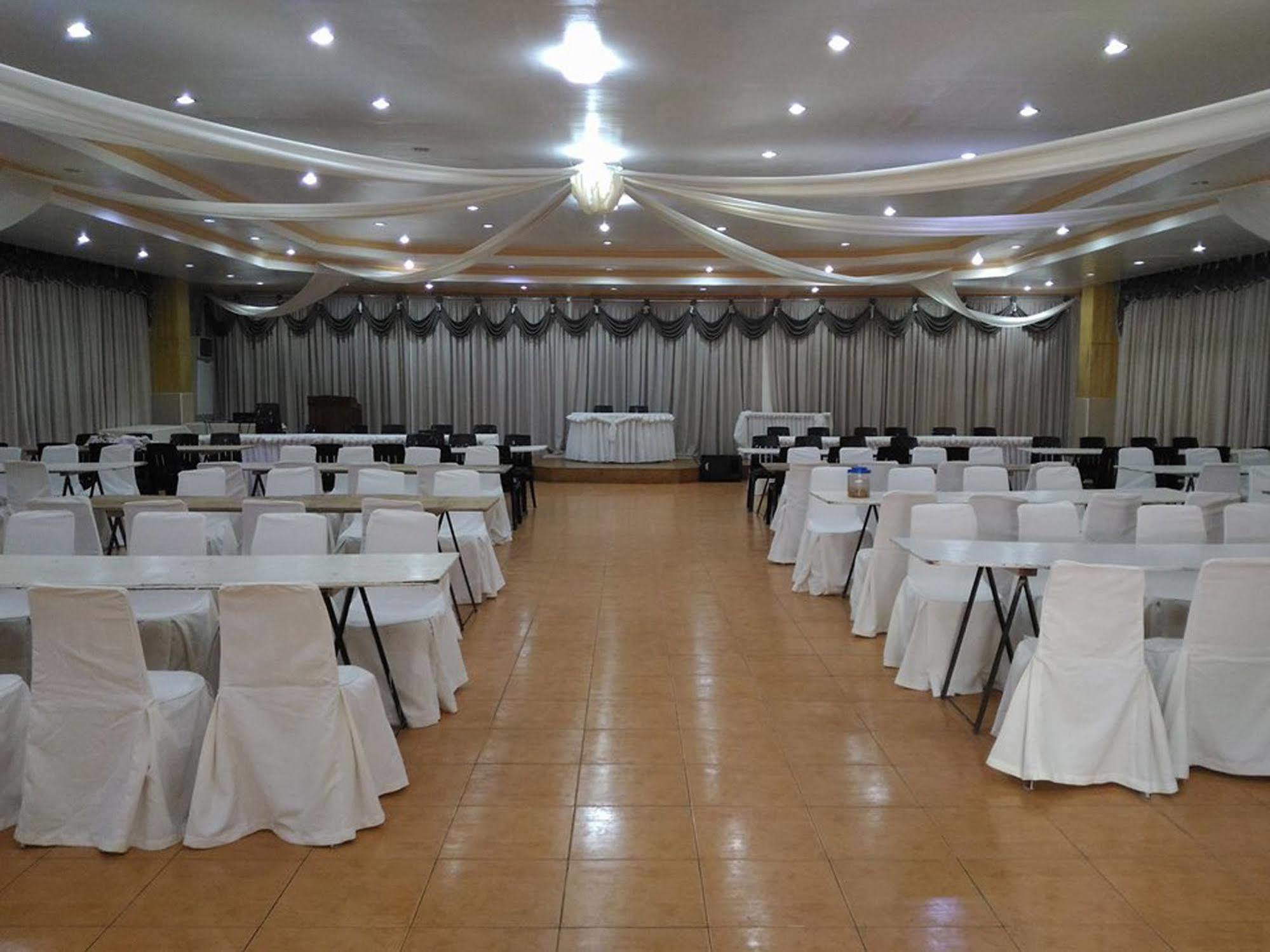 Tubod Flowing Water Resort Minglanilla Ngoại thất bức ảnh